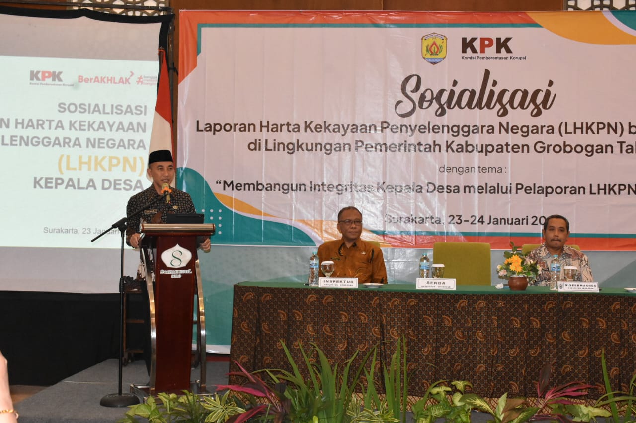 SEKDA ANANG ARMUNANTO BUKA SOSIALISASI LHKPN BAGI KEPALA DESA DI PEMKAB GROBOGAN