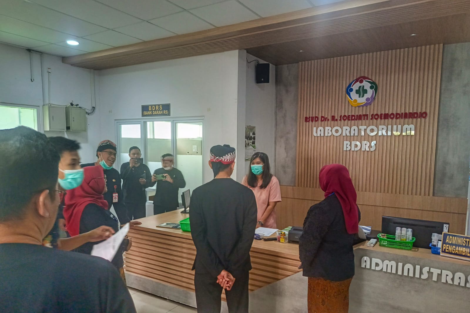 SEKDA GROBOGAN TINJAU RSUD SOEDJATI: EVALUASI LAYANAN, DENGARKAN SUARA PASIEN