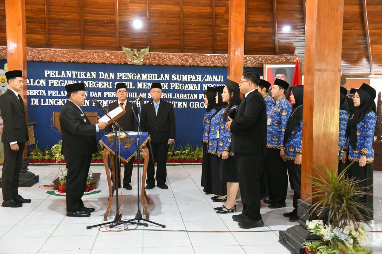 Lantik PNS dan Pejabat Fungsional, Wabup Grobogan Tekankan Core Values BerAKHLAK
