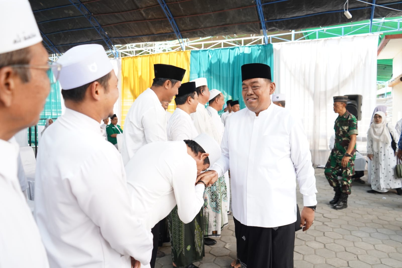 Merawat Akhlak dan Persatuan: Pesan Sejuk Bupati Grobogan di Tengah Ketenangan Haul Akbar Ngroto