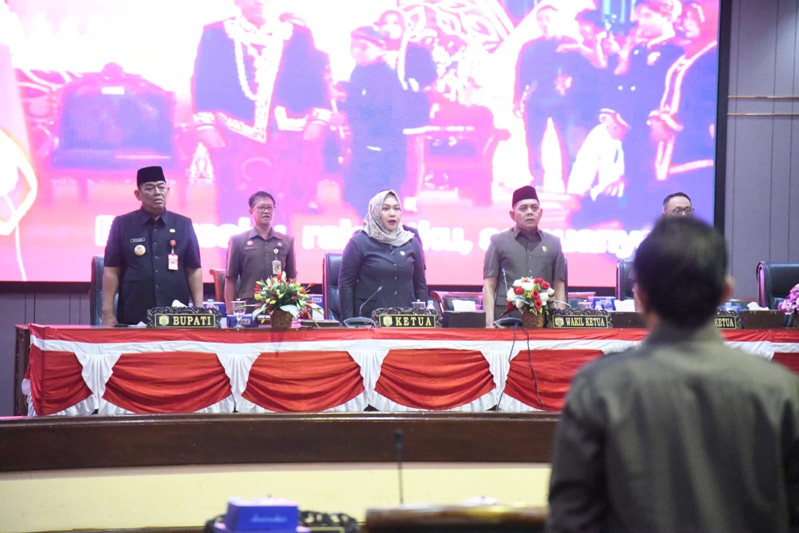 Hadiri Rapat Paripurna DPRD, Bupati Grobogan Sampaikan Jawaban Atas Dua Raperda